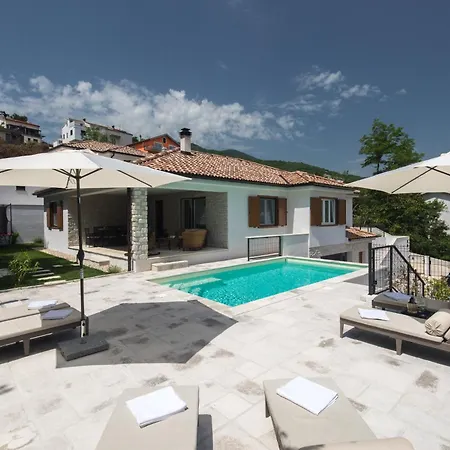 Casa Maya Deluxe With A Pool Apartment Opatija