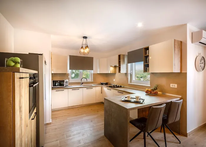 Casa Maya Deluxe With A Pool Opatija