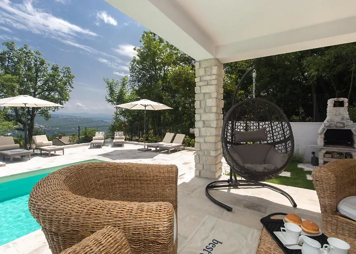 Daire Casa Maya Deluxe With A Pool Opatija