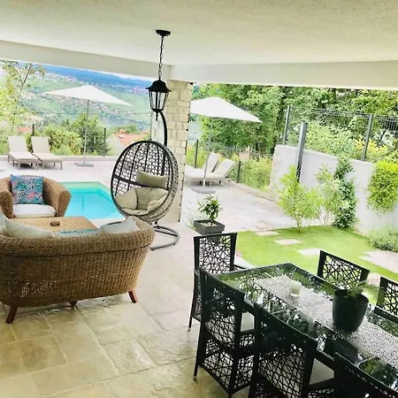 Apartman Casa Maya Deluxe With A Pool