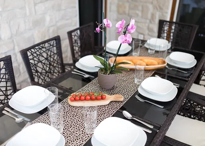 Casa Maya Deluxe With A Pool